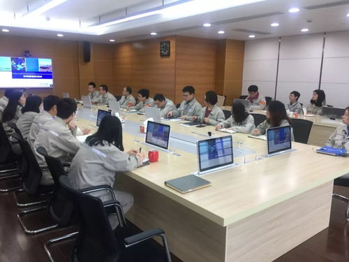 加強合同管理,提高風(fēng)險防控意識 法務(wù)部與公司辦開展法制宣傳與交流活動